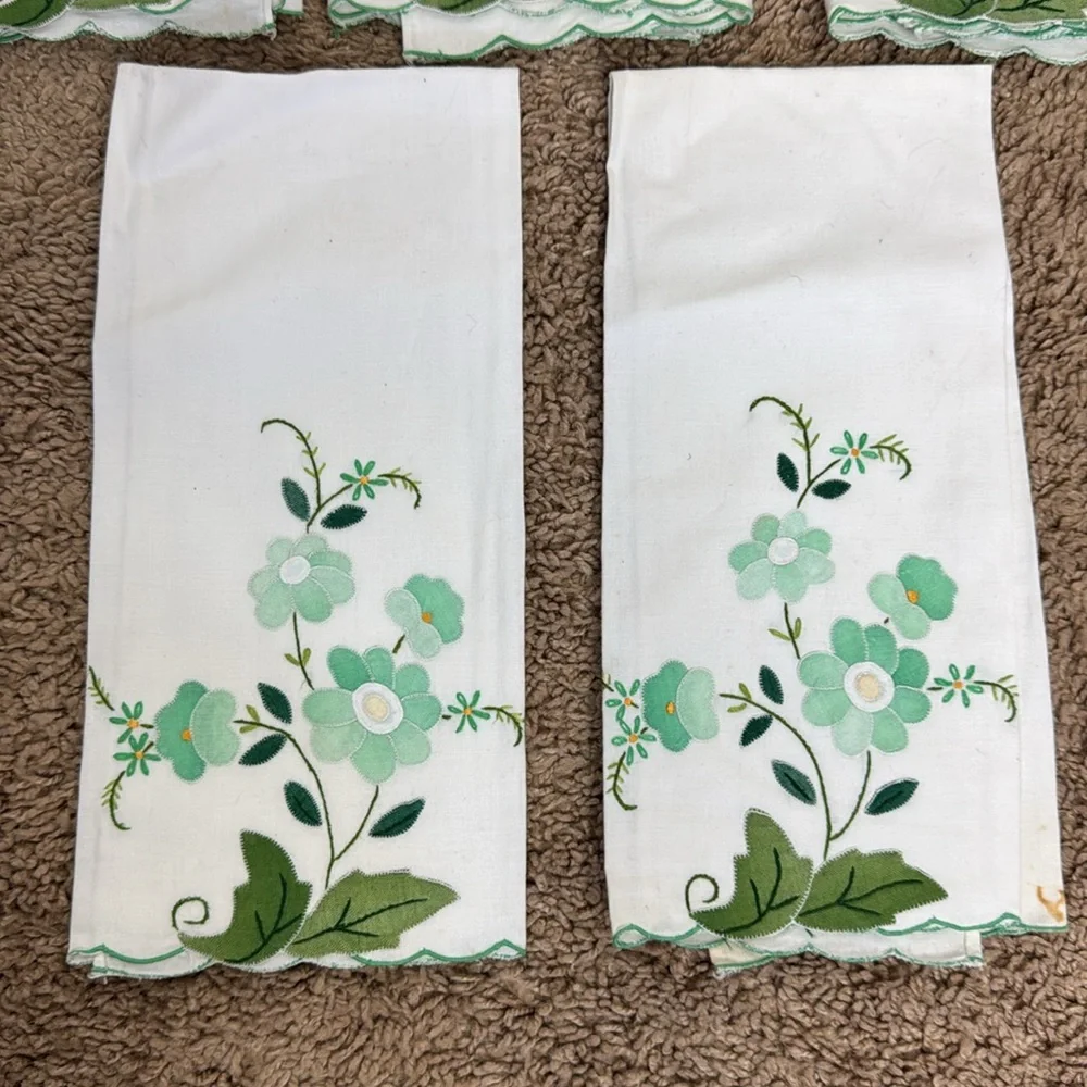 Vintage Mid Century Hand Embroidered Handmade Napkins Green White Floral Flowers
